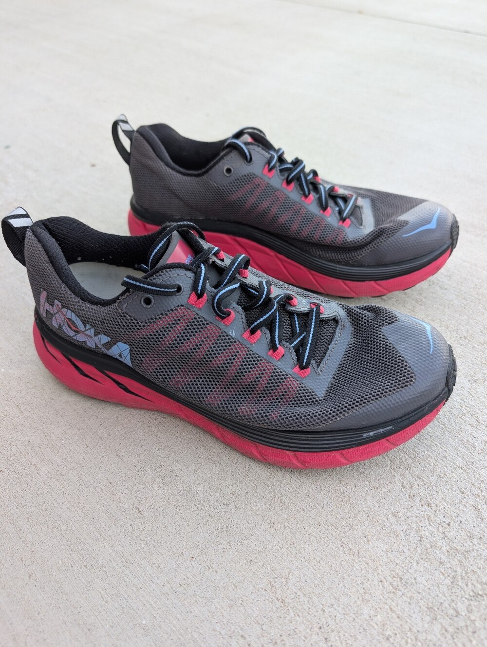 HOKA Challenger ATR 4 Size 7 Womens Running Shoe Pink Gray